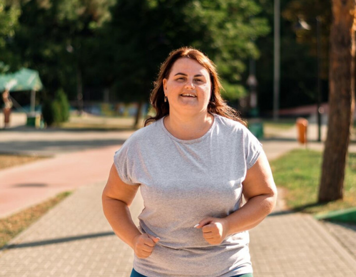 Apakah Kenaikan Berat Badan Biasa Terjadi Saat Menopause? Ini Jawabannya