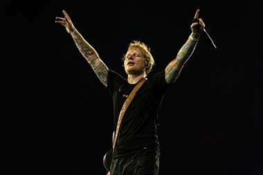 Lagu Baru Ed Sheeran Terinspirasi Istri