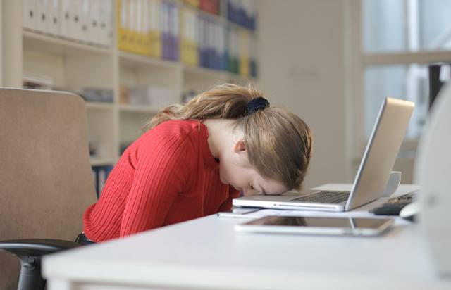 Bagaimana Mengetahui Ciri Kolesterol Tinggi pada Wanita?