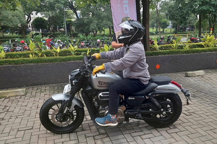 Test Ride QJ SRV 250 AMT, Motor Sport Tapi Matik