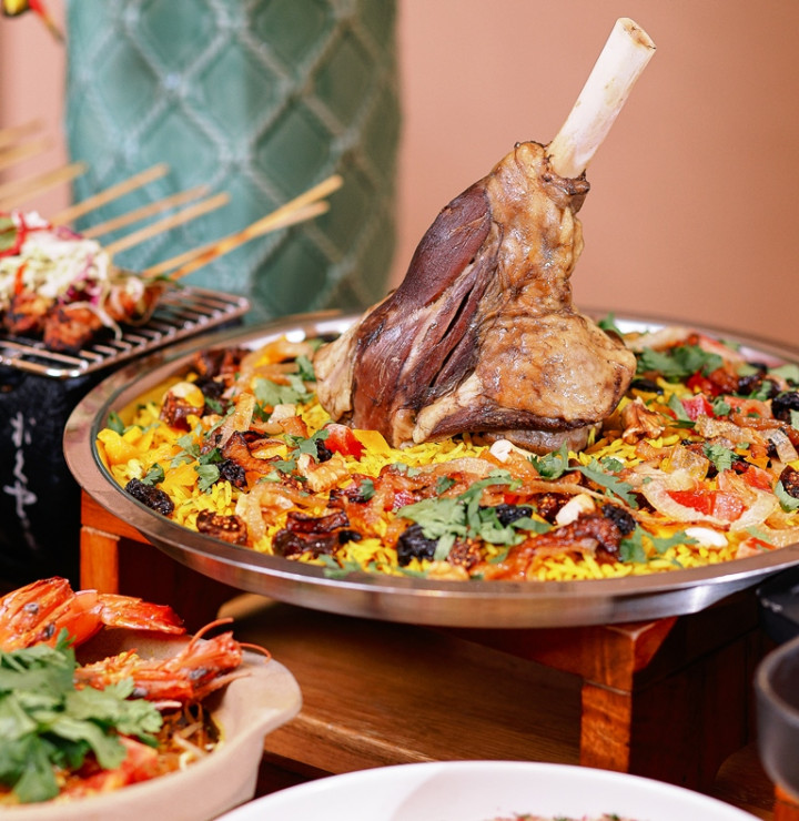 Rasakan Perjalanan Kuliner Iftar-mu dengan Hidangan Eksklusif