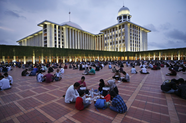Momen Buka Puasa Bersama di Masjid Istiqlal