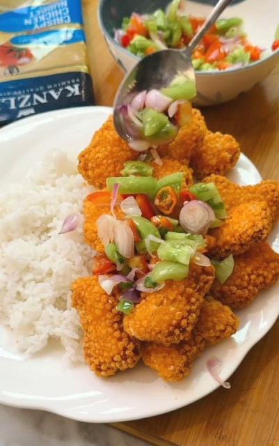 Resep yang satu ini cuma 10 menit aja lho! Kuy, simak cara buat nugget sambal dabu-dabu ala Henjiwong. (Foto: Dok. Instagram Henjiwong-JktFoodIndulgence/@henjiwong)