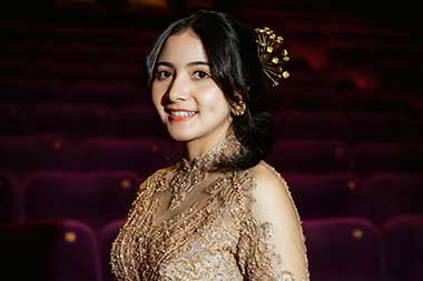 Cerita Bulan Sutena jadi Diri Sendiri di Film Made in Bali