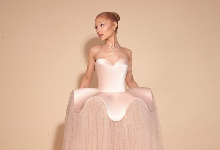 Ariana Grande Beri Kode Rilis Musik Baru