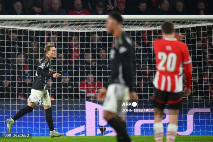 PSV Vs Arsenal: The Gunners Permak Rood-Witten