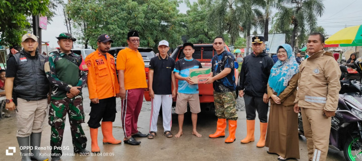 Banjir Melanda Bekasi, Bupati Instruksikan BPBD dan Dinsos Bergerak Cepat