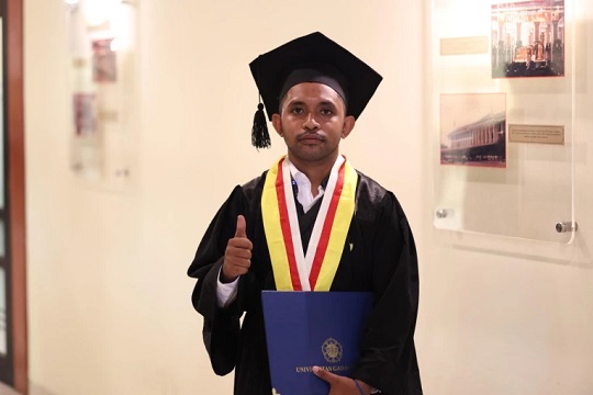 Jalan Panjang Fendi Lulus dari UGM, Butuh 2 Tahun Seleksaikan Skripsi