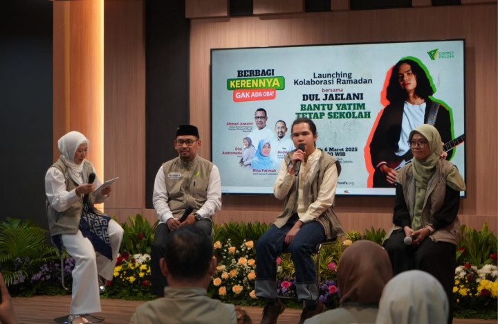 Kolaborasi Dul Jaelani dan Dompet Dhuafa Bantu Yatim Tetap Sekolah