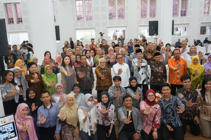 Komdigi: Orang Tua Harus Jadi Pelindung Digital Anak Selama Ramadan