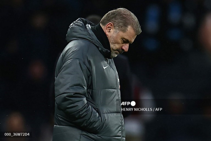 Spurs tak Mampu Keluar dari Tekanan AZ