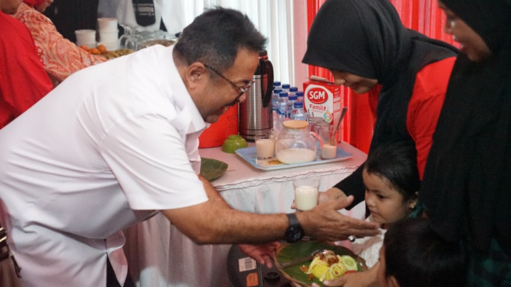 Wagub Rano Sarankan Anak SD Minum Susu dalam Keadaan Hangat, Ini Manfaatnya