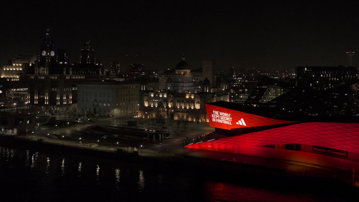 Adidas dan Liverpool Sepakati Kerja Sama