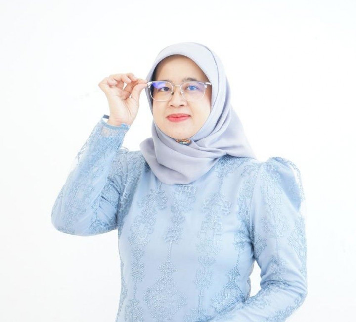 Inspiratif, Ini Sosok Asadatun Abdullah Guru Besar Perempuan Termuda di IPB