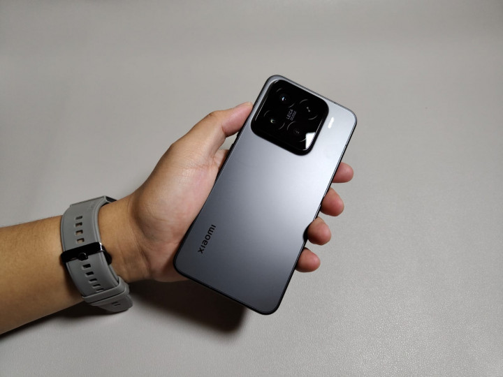 Review Xiaomi 15, Tampilan Lama tapi Pemakaian Menyenangkan