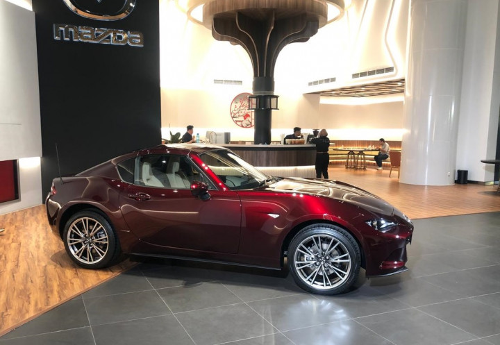 Mazda MX-5 35th Anniversary Edition Dibanderol Rp973 Juta, Hanya Ada 5 Unit