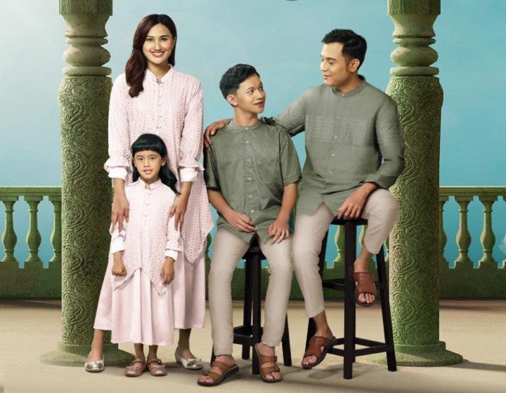 Desain Minimalis yang Chic dan Klasik dalam Koleksi Bertema Shine This Eid