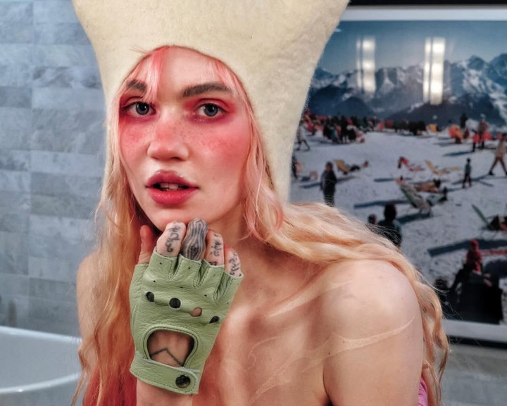 Grimes Minta Elon Musk Jauhkan Anak-Anak Mereka dari Media Sosial