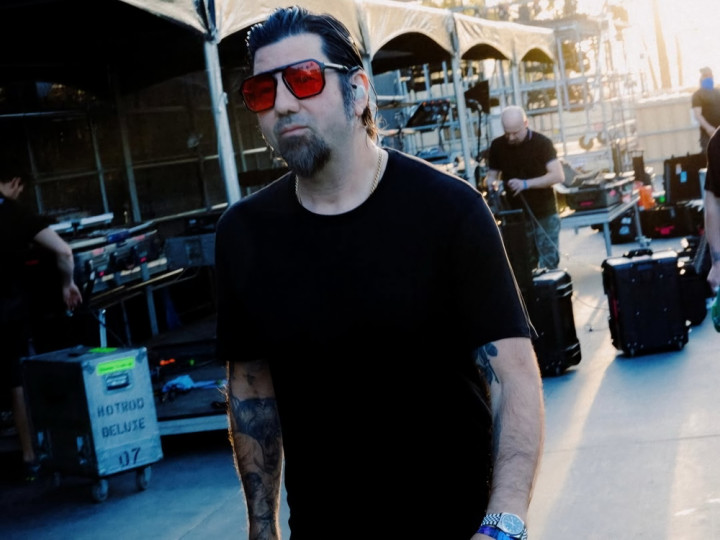 Vokalis Deftones Ogah Beri Tanda Tangan Lagi ke Penggemar, Ini Alasannya!