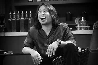 Kisah Praz Teguh Mati-matian Kejar Sang Istri yang Lulusan S2 UI