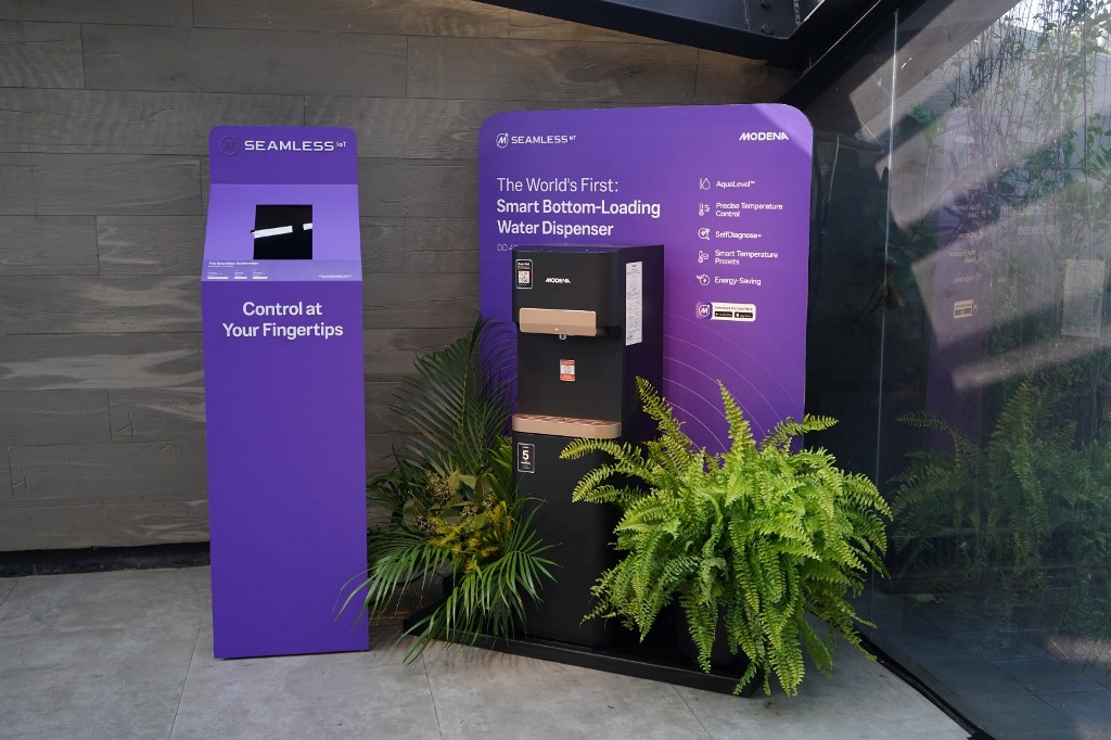 Smart Dispenser DD 4118 BOBK merupakan dispenser pintar pertama di dunia yang dilengkapi teknologi intuitif canggih. Dok. Ist