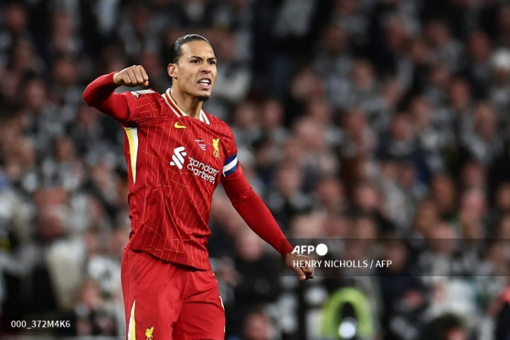 Van Dijk Masih Belum Tentukan Masa Depannya