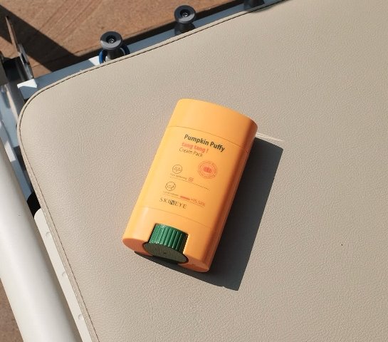 Skineye hadirkan glow on The Go yang memadukan kecantikan dan gaya hidup. (Foto: Dok. Instagram Skineye Indonesia/@skineye.id)