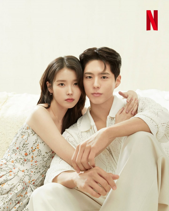 Awal Pertemanan IU dan Park Bo Gum yang Sudah Berlangsung 13 Tahun