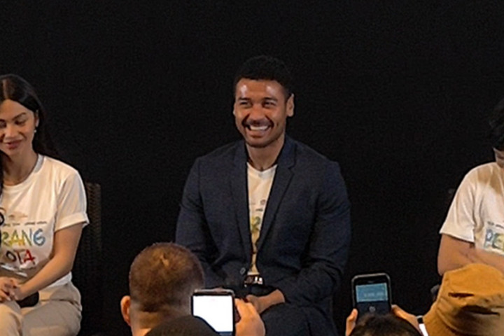 Chicco Jerikho Belajar Biola demi Perang Kota