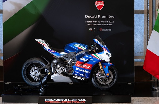 Pesona Ducati Panigale V4 Tricolore Italia, Hanya Diproduksi 163 Unit