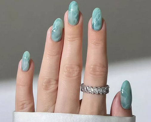 5 Rekomendasi Kuku Hijau Mint untuk Mempercantik Penampilanmu di Hari Raya