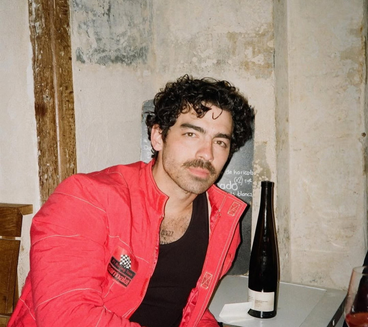 Joe Jonas Umumkan Tanggal Rilis Album Terbaru