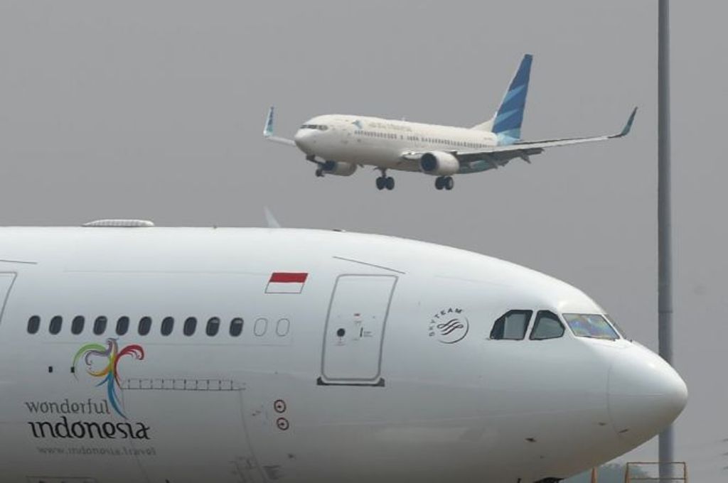 Garuda Indonesia juga merilis sejumlah rute penerbangan dengan trafik tinggi seperti Padang, Kualanamu, dan Pangkalpinang. Dok. AFP