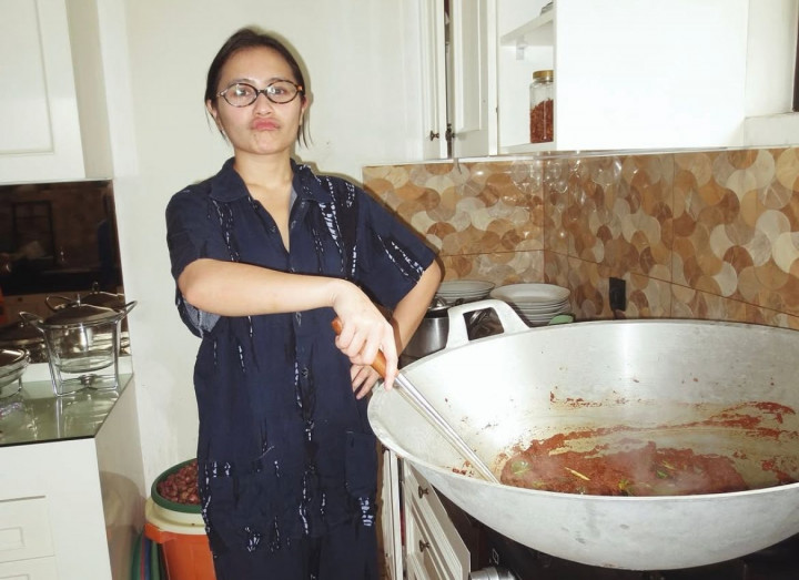 Cara Para Artis Sambut Lebaran 2025, Ada yang Siapkan Meja Pingpong hingga Masak Rendang