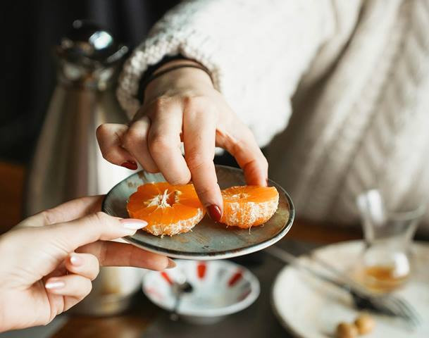 3 Berita Terpopuler Gaya: Konsumsi Buah Saat Perut Kosong Hingga Blotting Paper