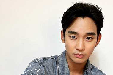 Kim Soo-hyun Perdana Muncul ke Publik Hari Ini, akan Bahas Kim Sae-ron