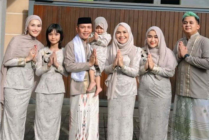 Rutinitas Ayu Ting Ting Setiap Lebaran, Kumpul Keluarga Hingga Santapan Khas