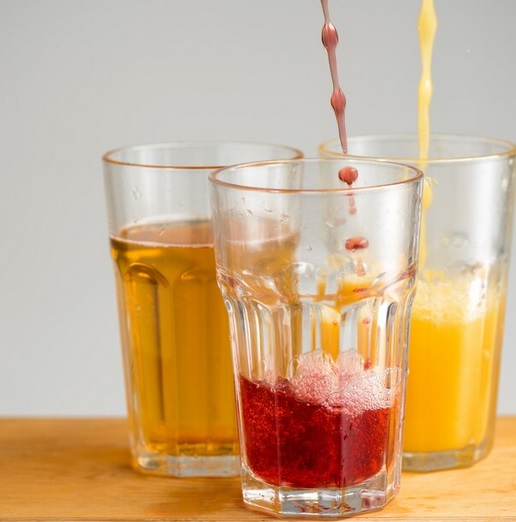 5 Dampak Sering Mengonsumsi Minuman Berwarna