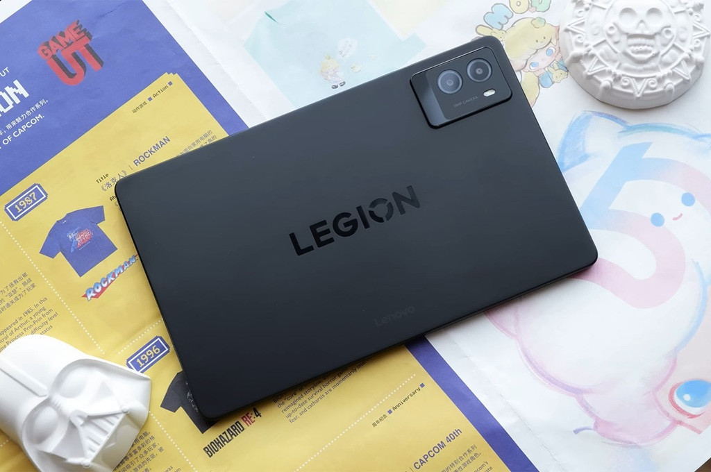 Lenovo bersiap untuk meluncurkan model baru dari tablet Legion Y700 berukuran kecil.