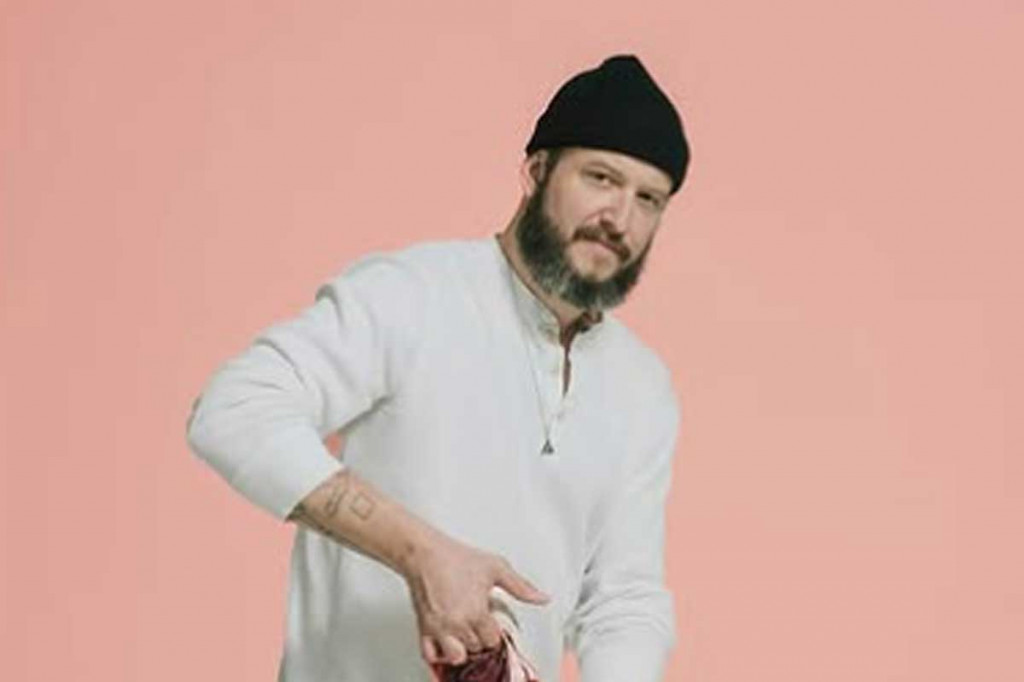 Vokalis Bon Iver, Justin Vernon (Foto Instagram @boniver)