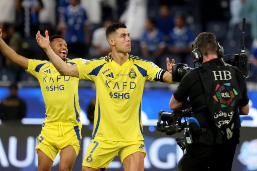 Al Nassr Gilas Al Hilal 3-1, Ronaldo Brace