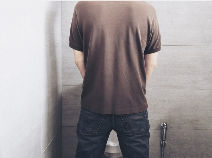 Kaitan Warna Urine dengan Kesehatan Ginjal