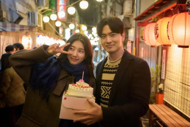 Suzy dan Lee Jin Wook Bakal Adu Akting dalam Film '7 a.m. Breakfast Meeting for the Heartbroken'