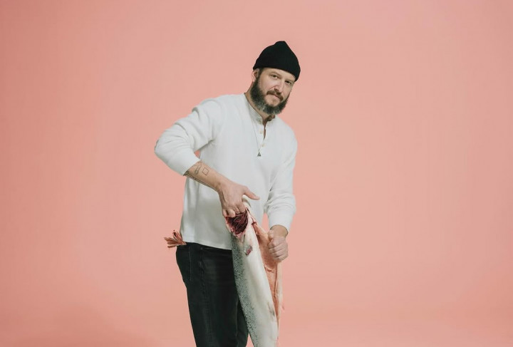 Bon Iver Ajak Fans Nikmati Album Baru di GBK City Park dengan Cara Tak Biasa