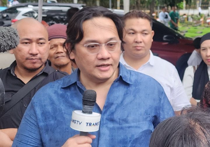 Farhat Abbas Sebut Titiek Puspa seperti Bunga Terbaik