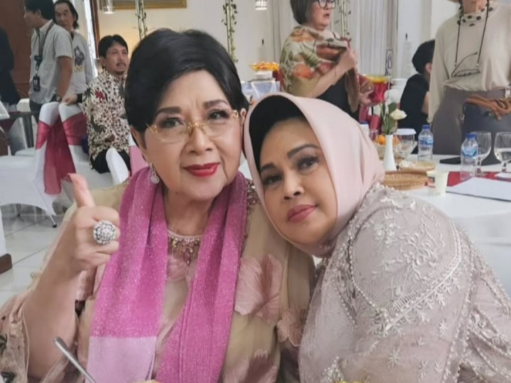 Kenangan Hetty Koes Endang Bersama Titiek Puspa