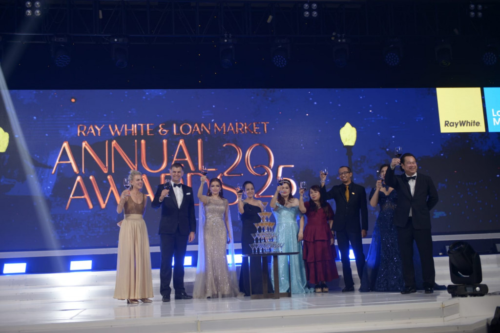 acara penghargaan seperti Ray White 28th & Loan Market 6th Annual Awards 2025. 