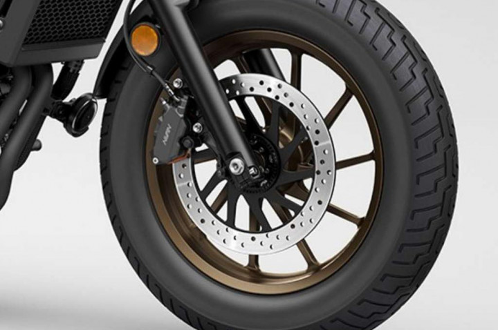 Siram Cakram Rem Motor dengan Air Bisa Cegah Rem Blong, Mitos/Fakta?