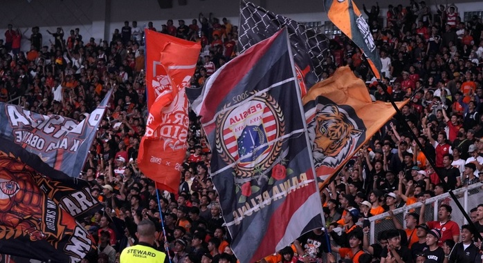 Persija vs Persebaya Catat Rekor Penonton Terbanyak