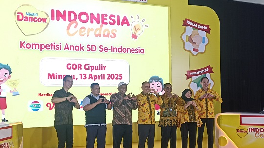156 Ribu Siswa SD Ikut DANCOW Indonesia Cerdas